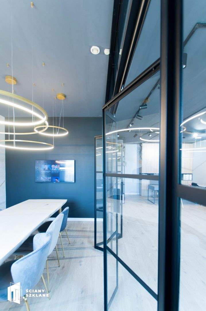 show-room ŚCIANY-SZKLANE, drzwi harmonijkowe, witryna metalowo szklana